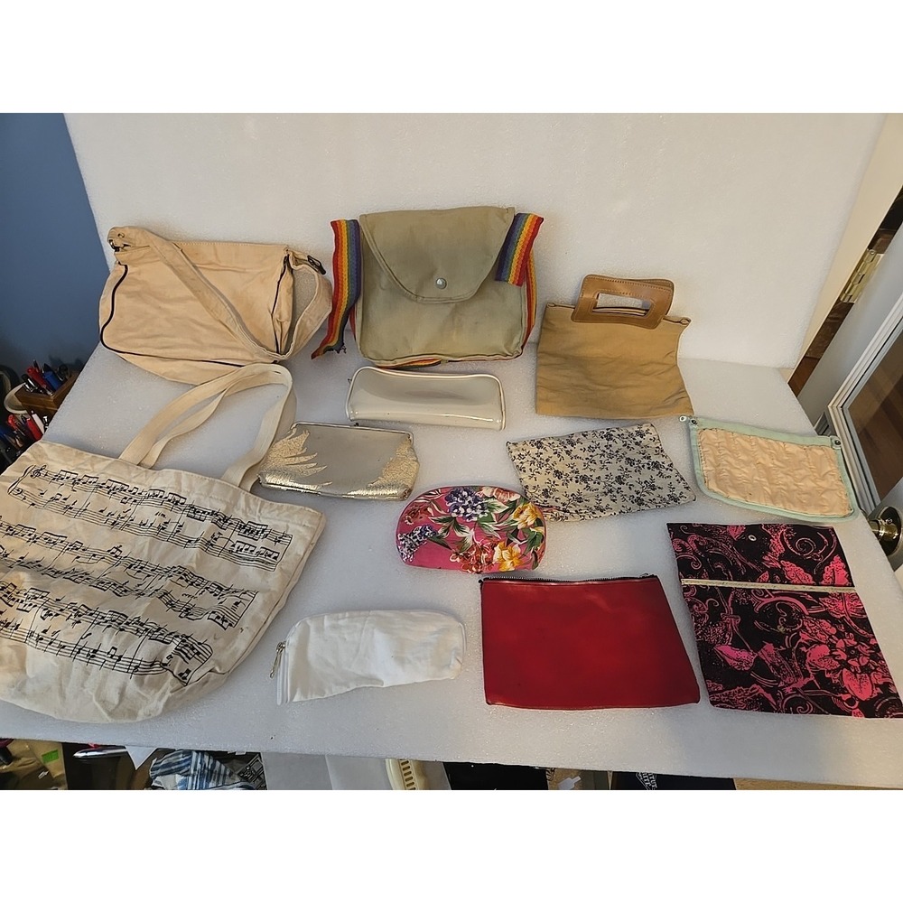 Large Lot Women's Purses Handbagsβ Makeup Bags Pouches